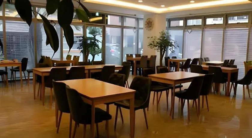 Motel A-One Hotel Jeju