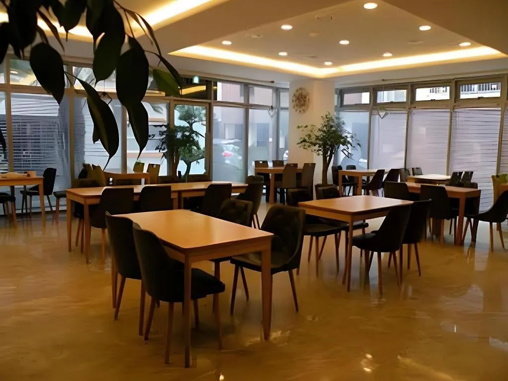 A-One Hotel Jeju 3*,