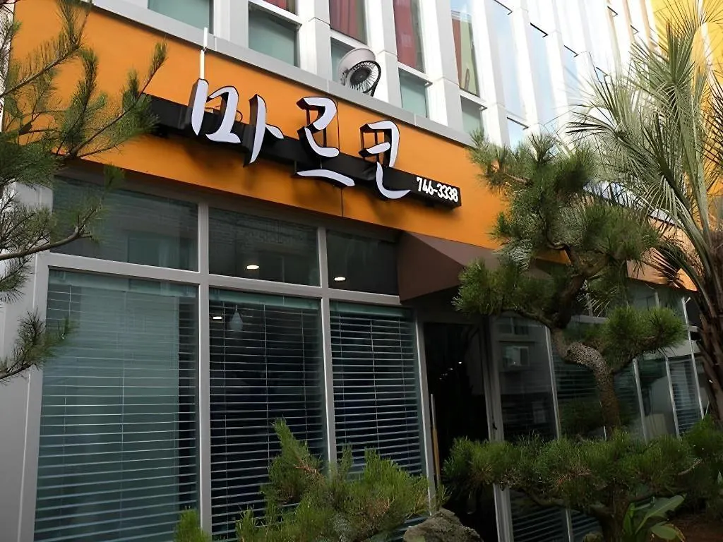 Motel A-One Hotel Jeju